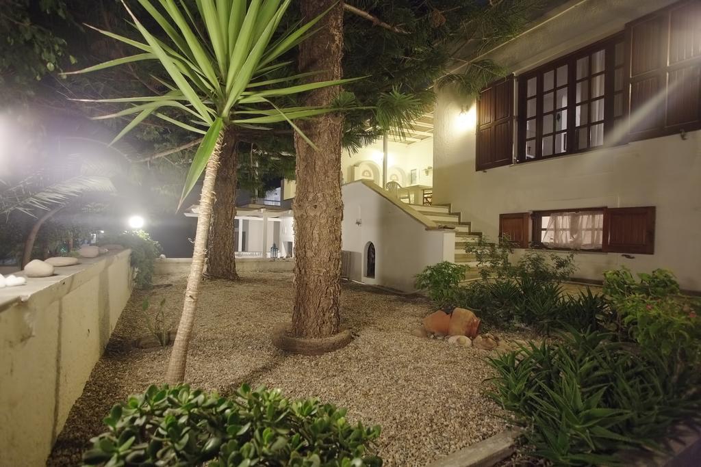 Villa Venus Adámas Eksteriør bilde