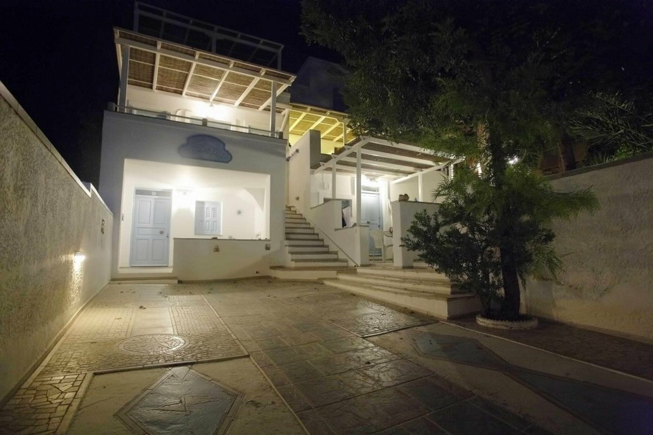 Villa Venus Adámas Eksteriør bilde