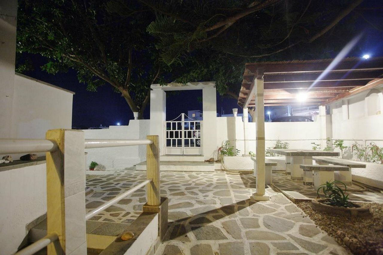 Villa Venus Adámas Eksteriør bilde